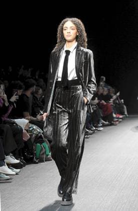 Milan, Women s Fashion, Emporio Armani Fashion Show  Copyright: xMaurizioxMaulex xipa-agency.netx xMaurizioxMaulex IPA_Agency_IPA54657758