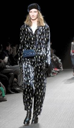 Milan, Women s Fashion, Emporio Armani Fashion Show  Copyright: xMaurizioxMaulex xipa-agency.netx xMaurizioxMaulex IPA_Agency_IPA54657783