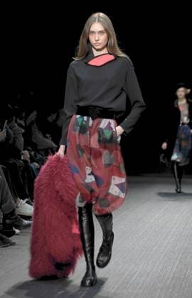 Milan, Women s Fashion, Emporio Armani Fashion Show  Copyright: xMaurizioxMaulex xipa-agency.netx xMaurizioxMaulex IPA_Agency_IPA54657788