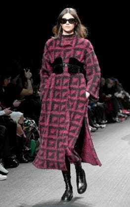 Milan, Women s Fashion, Emporio Armani Fashion Show Milan, Women s Fashion, Emporio Armani Fashion Show Milan Milan Italy  Copyright: xIPA ABACAx