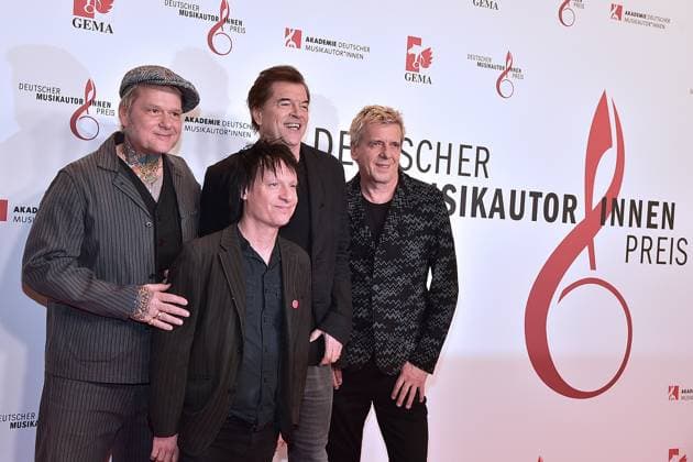 16 MusikAutorenPreis 2025 GEMA HONORS DIE TOTEN HOSEN WITH THE SPECIAL AWARD INSPIRATION, Die Toten Hosen vocals Â- Campino E guitar Â- Andreas von Holst E guitar Michael Breitkopf E bass Â- Andreas Meurer Campino at the 16 MusikAutorenPreis 2025 at the Hotel Ritz Charlton in Berlin, on 27 02 2025 Photopress Mueller