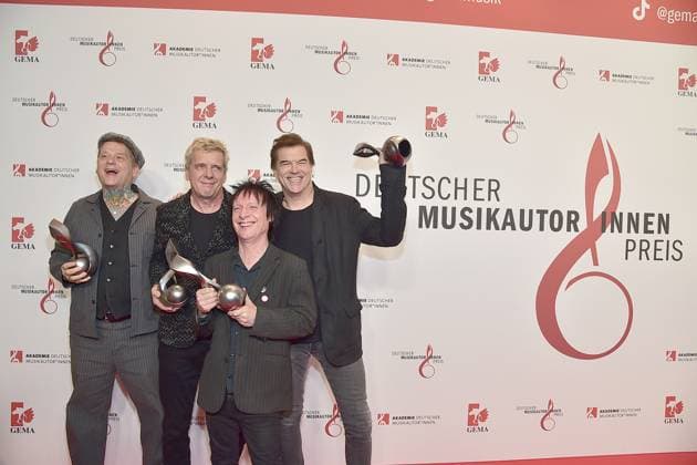 16 MusikAutorenPreis 2025 GEMA HONORS DIE TOTEN HOSEN WITH THE SPECIAL AWARD INSPIRATION, Die Toten Hosen vocals Â- Campino E guitar Â- Andreas von Holst E guitar Michael Breitkopf E bass Â- Andreas Meurer Campino at the 16 MusikAutorenPreis 2025 at the Hotel Ritz Charlton in Berlin, on 27 02 2025 Photopress Mueller