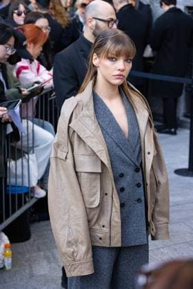 News - Emporio Armani - Arrivals - Milan Fashion Week - Womenswear Fall Winter 2025 2026 Isobel Richmond is seen arriving at the Emporio Armani fashion show during the Milan Fashion Week - Womenswear Fall Winter 2025 2026 on February 27, 2025 in Milan, Italy. Photo: Cinzia Camela. MILAN Via Bergognone Italy Copyright: xCinziaxCamelax xLiveMediax LPN_1756609