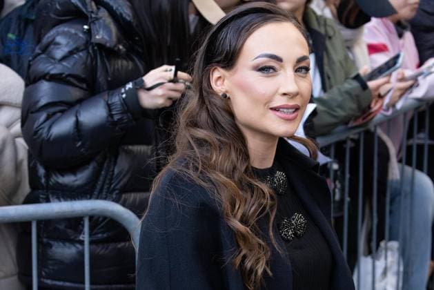 News - Emporio Armani - Arrivals - Milan Fashion Week - Womenswear Fall Winter 2025 2026 Guest is seen arriving at the Emporio Armani fashion show during the Milan Fashion Week - Womenswear Fall Winter 2025 2026 on February 27, 2025 in Milan, Italy. Photo: Cinzia Camela. MILAN Via Bergognone Italy Copyright: xCinziaxCamelax xLiveMediax LPN_1756673