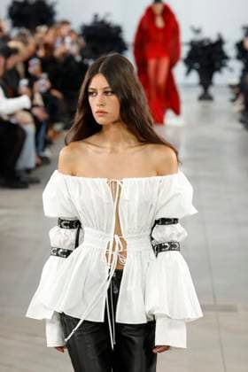 Blumarine Ready to wear fall winter 2025:26 MILAN February 2025 Blumarine Ready to wear fall winter 2025:26 MILAN February 2025, Credit:Zeppelin Avalon  Copyright: xZeppelinx xAvalonx 0969756441