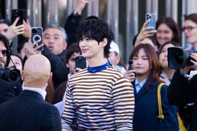 News - Prada - Arrivals - Milan Fashion Week - Womenswear Fall Winter 2025 2026 Byeon Woo-seok is seen arriving at the Prada fashion show during the Milan Fashion Week - Womenswear Fall Winter 2025 2026 on February 27, 2025 in Milan, Italy. Photo: Cinzia Camela. MILAN Fondazione Prada Italy Copyright: xCinziaxCamelax xLiveMediax LPN_1756708