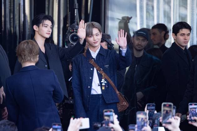 News - Prada - Arrivals - Milan Fashion Week - Womenswear Fall Winter 2025 2026 Jo and Harua from &amp;TEAM are seen arriving at the Prada fashion show during the Milan Fashion Week - Womenswear Fall Winter 2025 2026 on February 27, 2025 in Milan, Italy. Photo: Cinzia Camela. MILAN Fondazione Prada Italy Copyright: xCinziaxCamelax xLiveMediax LPN_1756718