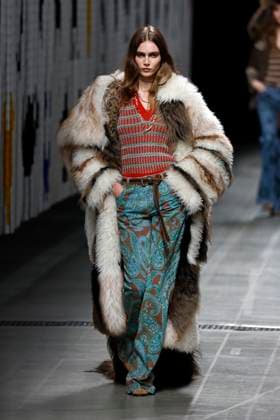 ETRO Ready to wear fall winter 2025:26; MILAN February 2025 ETRO Ready to wear fall winter 2025:26; MILAN February 2025, Credit:Zeppelin Avalon  Copyright: xZeppelinx xAvalonx 0969944267