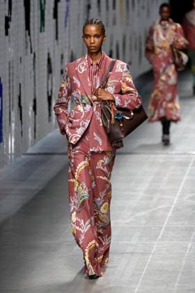 ETRO Ready to wear fall winter 2025:26; MILAN February 2025 ETRO Ready to wear fall winter 2025:26; MILAN February 2025, Credit:Zeppelin Avalon  Copyright: xZeppelinx xAvalonx 0969944392