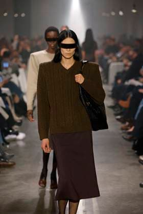 MM6 Maison Margiela Ready to wear fall winter 2025:26; MILAN February 2025 MM6 Maison Margiela Ready to wear fall winter 2025:26; MILAN February 2025, Credit:Zeppelin Avalon  Copyright: xZeppelinx xAvalonx 0969944886