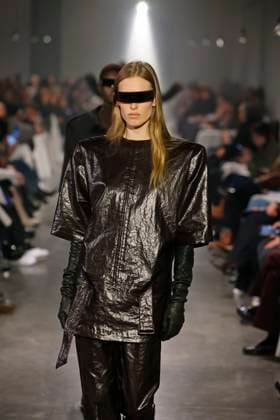MM6 Maison Margiela Ready to wear fall winter 2025:26; MILAN February 2025 MM6 Maison Margiela Ready to wear fall winter 2025:26; MILAN February 2025, Credit:Zeppelin Avalon  Copyright: xZeppelinx xAvalonx 0969945126