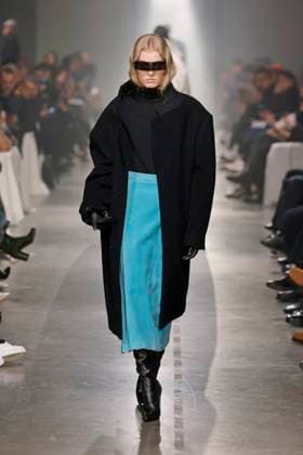 MM6 Maison Margiela Ready to wear fall winter 2025:26; MILAN February 2025 MM6 Maison Margiela Ready to wear fall winter 2025:26; MILAN February 2025, Credit:Zeppelin Avalon  Copyright: xZeppelinx xAvalonx 0969945139