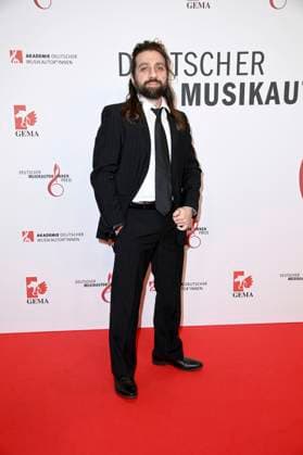 Oezguer Yildirim at the 16 German Music Writers Prize of GEMA 2025 at The Ritz Carlton Hotel Berlin, 27 02 2025 Foto:xN.xKubelkax xFuturexImagex musikautorenpreis_5209