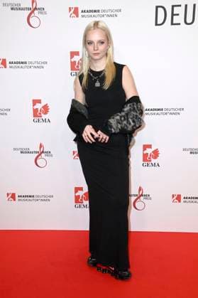 Paula Hartmann at the 16 German Music Writers Prize of GEMA 2025 at The Ritz Carlton Hotel Berlin, 27 02 2025 Foto:xN.xKubelkax xFuturexImagex musikautorenpreis_5216