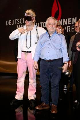 Ski Aggu and Wolf Biermann at the 16 German Music Writers Prize of GEMA 2025 at The Ritz Carlton Hotel Berlin, 27 02 2025 Foto:xN.xKubelkax xFuturexImagex musikautorenpreis_5319