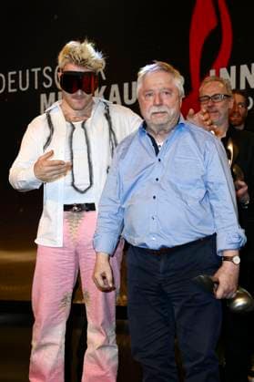 Ski Aggu and Wolf Biermann at the 16 German Music Writers Prize of GEMA 2025 at The Ritz Carlton Hotel Berlin, 27 02 2025 Foto:xN.xKubelkax xFuturexImagex musikautorenpreis_5321