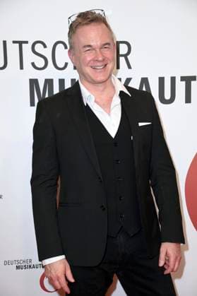 Frank Nimsgern at the 16 German Music Writers Prize of GEMA 2025 at The Ritz Carlton Hotel Berlin, 27 02 2025 Foto:xN.xKubelkax xFuturexImagex musikautorenpreis_5236