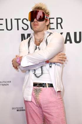 Ski Aggu at the 16 German Music Author Award of GEMA 2025 at the Hotel The Ritz Carlton Berlin, 27 02 2025 Foto:xN.xKubelkax xFuturexImagex musikautorenpreis_5287