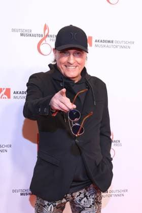 27 02 205, Peter Schilling on the red carpet for the German Music Author Award 2025, The Ritz Carlton, Berlin, Berlin