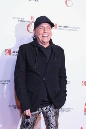 27 02 205, Peter Schilling on the red carpet for the German Music Author Award 2025, The Ritz Carlton, Berlin, Berlin