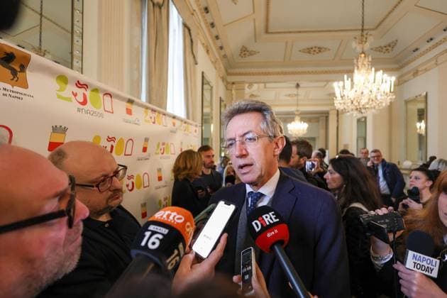 News Bilder des Tages February 28, 2025, Napoli, Campania, Italia: Naples 28 02 2025 at the San Carlo theater the press conference was held to kick off the celebrations for the 2500 years of history of the city of Naples..A year of events, exhibitions, shows and cultural initiatives that will pay homage to the rich historical, artistic, scientific and identity heritage of Neapolis..In the photo: the Mayor of Naples Gaetano Manfredi Napoli Italia - ZUMAs236 20250228_aap_s236_009 Copyright: xFabioxSassox