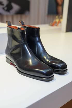 Milan, Italy: Milan, Milan Women s Fashion Week: Fall Winter 2025 26 - Santoni Presentation - Details - In the photo: details Milan Italy  - ZUMAp169 20250228_zea_p169_760 Copyright: xRiccardoxGIordanox