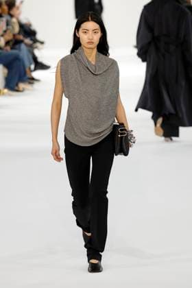 Sportmax Ready to wear fall winter 2025:26 MILAN February 2025 Sportmax Ready to wear fall winter 2025:26 MILAN February 2025, Credit:Zeppelin Avalon  Copyright: xZeppelinx xAvalonx 0970144721