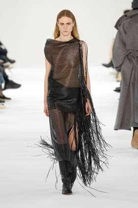 Sportmax Ready to wear fall winter 2025:26 MILAN February 2025 Sportmax Ready to wear fall winter 2025:26 MILAN February 2025, Credit:Zeppelin Avalon  Copyright: xZeppelinx xAvalonx 0970145014