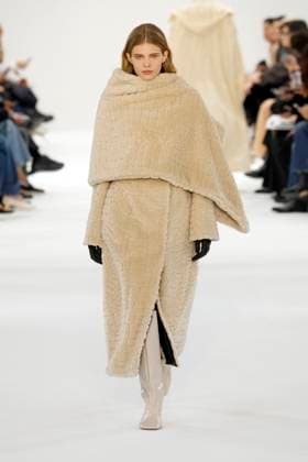 Sportmax Ready to wear fall winter 2025:26 MILAN February 2025 Sportmax Ready to wear fall winter 2025:26 MILAN February 2025, Credit:Zeppelin Avalon  Copyright: xZeppelinx xAvalonx 0970146324