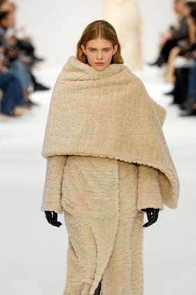 Sportmax Ready to wear fall winter 2025:26 MILAN February 2025 Sportmax Ready to wear fall winter 2025:26 MILAN February 2025, Credit:Zeppelin Avalon  Copyright: xZeppelinx xAvalonx 0970146333