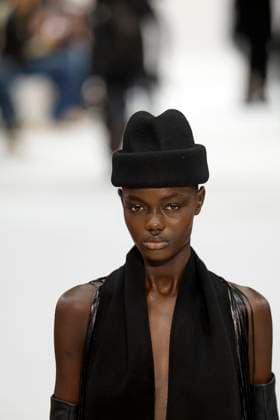 Sportmax Ready to wear fall winter 2025:26 MILAN February 2025 Sportmax Ready to wear fall winter 2025:26 MILAN February 2025, Credit:Zeppelin Avalon  Copyright: xZeppelinx xAvalonx 0970143194