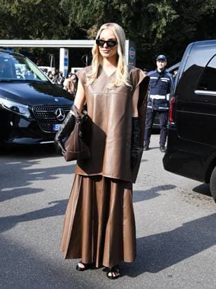 Milan, Milan Women s Fashion Week: Fall Winter 2025 - Tod s Fashion Show - Arrivals Milan, Milan Women s Fashion Week: Fall Winter 2025 - Tod s Fashion Show - Arrivals. Pictured Leonie Hanne Milan  Copyright: xIPA ABACAx