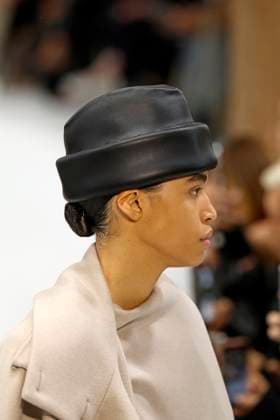 Sportmax Ready to wear fall winter 2025:26 MILAN February 2025 Sportmax Ready to wear fall winter 2025:26 MILAN February 2025, Credit:Zeppelin Avalon  Copyright: xZeppelinx xAvalonx 0970146378