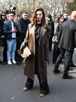 Milan: Milan, Milan Women s Fashion Week: Fall Winter 2025 - Tod s Fashion Show - Arrivals. Pictured Guest Milan  - ZUMAp169 20250228_zea_p169_791 Copyright: xManuelexMangiarottix