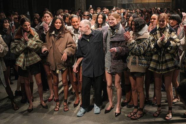 Milan, Milan Women s Fashion Week: Fall Winter 2025 26 - Women s Fashion, Fall Winter 2025 26 - Missoni fashion show - catwalk in the photo: Alberto Caliri with models  Copyright: xRiccardoxGIordanox xipa-agency.netx xRiccardoxGIordanox IPA_Agency_IPA54703060