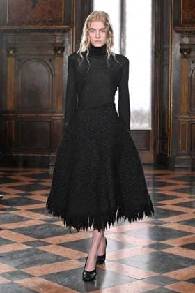 Milan, Milan Women s Fashion Week: Fall Winter 2025 - Women s Fashion, Fall Winter 2025.- Institution by Galib Gassanoff fashion show - catwalk. in the photo: model  Copyright: xSimonaxChiocciax xipa-agency.netx xSimonaxChiocciax IPA_Agency_IPA54709190