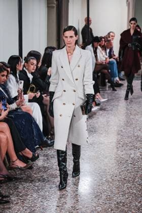 Milan, Milan Women s Fashion Week: Fall Winter 2025 - Women s Fashion, Fall Winter 2025 - Elisabetta Franchi Fashion Show - Catwalk. In the photo: Model  Copyright: xAlessandroxBremecx xipa-agency.netx xx IPA_Agency_IPA54713069