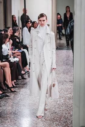 Milan, Milan Women s Fashion Week: Fall Winter 2025 - Women s Fashion, Fall Winter 2025 - Elisabetta Franchi Fashion Show - Catwalk. In the photo: Model  Copyright: xAlessandroxBremecx xipa-agency.netx xx IPA_Agency_IPA54713118