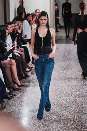 Milan, Milan Women s Fashion Week: Fall Winter 2025 - Women s Fashion, Fall Winter 2025 - Elisabetta Franchi Fashion Show - Catwalk. In the photo: Model  Copyright: xAlessandroxBremecx xipa-agency.netx xx IPA_Agency_IPA54713186