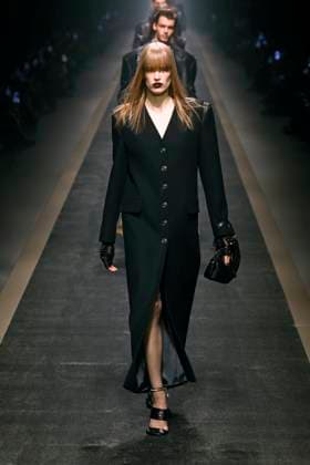 Versace Ready to wear fall winter 2025:26 MILAN February 2025 Versace Ready to wear fall winter 2025:26 MILAN February 2025, Credit:Zeppelin Avalon  Copyright: xZeppelinx xAvalonx 0970439845