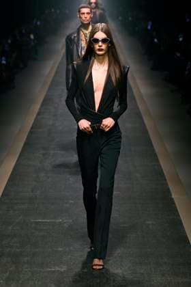 Versace Ready to wear fall winter 2025:26 MILAN February 2025 Versace Ready to wear fall winter 2025:26 MILAN February 2025, Credit:Zeppelin Avalon  Copyright: xZeppelinx xAvalonx 0970439940