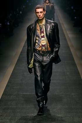 Versace Ready to wear fall winter 2025:26 MILAN February 2025 Versace Ready to wear fall winter 2025:26 MILAN February 2025, Credit:Zeppelin Avalon  Copyright: xZeppelinx xAvalonx 0970439990