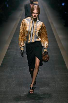 Versace Ready to wear fall winter 2025:26 MILAN February 2025 Versace Ready to wear fall winter 2025:26 MILAN February 2025, Credit:Zeppelin Avalon  Copyright: xZeppelinx xAvalonx 0970440307