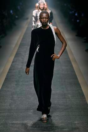 Versace Ready to wear fall winter 2025:26 MILAN February 2025 Versace Ready to wear fall winter 2025:26 MILAN February 2025, Credit:Zeppelin Avalon  Copyright: xZeppelinx xAvalonx 0970444304