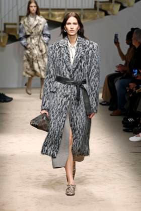 Tods Ready to wear fall winter 2025:26 MILAN February 2025 Tods Ready to wear fall winter 2025:26 MILAN February 2025, Credit:Zeppelin Avalon  Copyright: xZeppelinx xAvalonx 0970445358