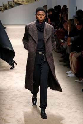 Tods Ready to wear fall winter 2025:26 MILAN February 2025 Tods Ready to wear fall winter 2025:26 MILAN February 2025, Credit:Zeppelin Avalon  Copyright: xZeppelinx xAvalonx 0970445513