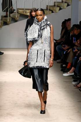 Tods Ready to wear fall winter 2025:26 MILAN February 2025 Tods Ready to wear fall winter 2025:26 MILAN February 2025, Credit:Zeppelin Avalon  Copyright: xZeppelinx xAvalonx 0970446476
