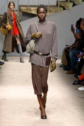 Tods Ready to wear fall winter 2025:26 MILAN February 2025 Tods Ready to wear fall winter 2025:26 MILAN February 2025, Credit:Zeppelin Avalon  Copyright: xZeppelinx xAvalonx 0970444928