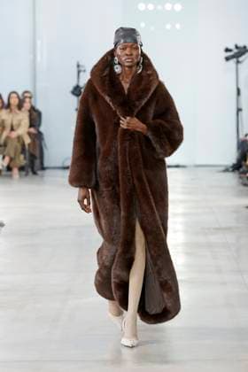 Giuseppe di Morabito Ready to wear fall winter 2025:26 MILAN February 2025 Giuseppe di Morabito Ready to wear fall winter 2025:26 MILAN February 2025, Credit:Zeppelin Avalon  Copyright: xZeppelinx xAvalonx 0970448975