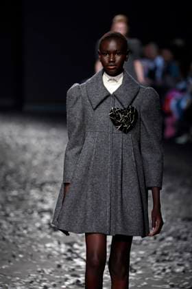 Moschino Ready to wear fall winter 2025:26 MILAN February 2025 Moschino Ready to wear fall winter 2025:26 MILAN February 2025, Credit:Zeppelin Avalon  Copyright: xZeppelinx xAvalonx 0970453042